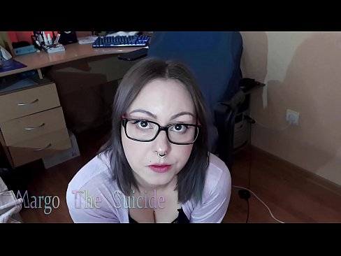 ❤️ Keçika seksî ya bi şûşeyan Dildo bi kûrahî li kamerayê dimije ❌ Vîdyoya anal li me ☑